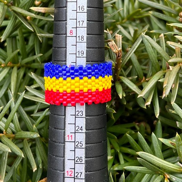 Romania Flag Color Ring, Colombia Beaded Jewelry, Minimalist Ring, Metal Free - Picture 2 of 7